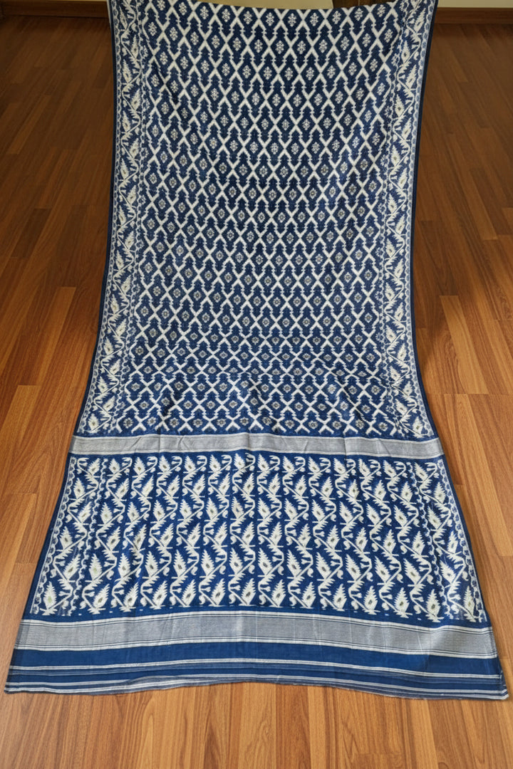 Neel Komol ( নীল কমল )Bengal Jamdani Saree(White & Blue )