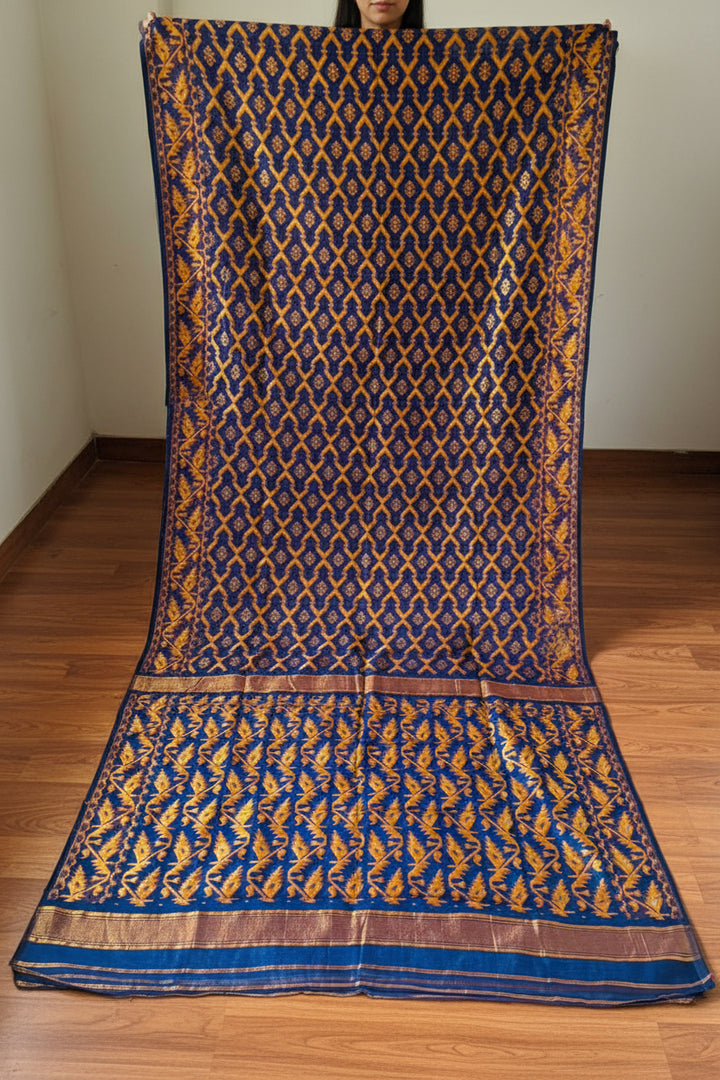 Neel Komol ( নীল কমল )Bengal Jamdani Saree (Royal Blue)