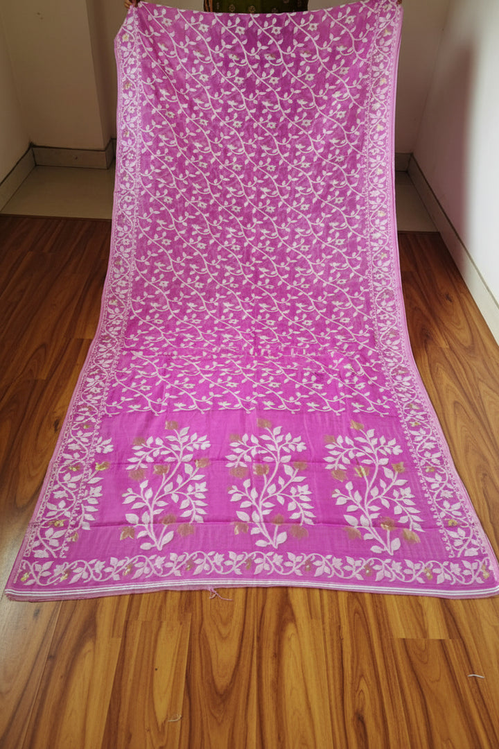 কমলিকা Bengal Jamdani Saree (Pink)