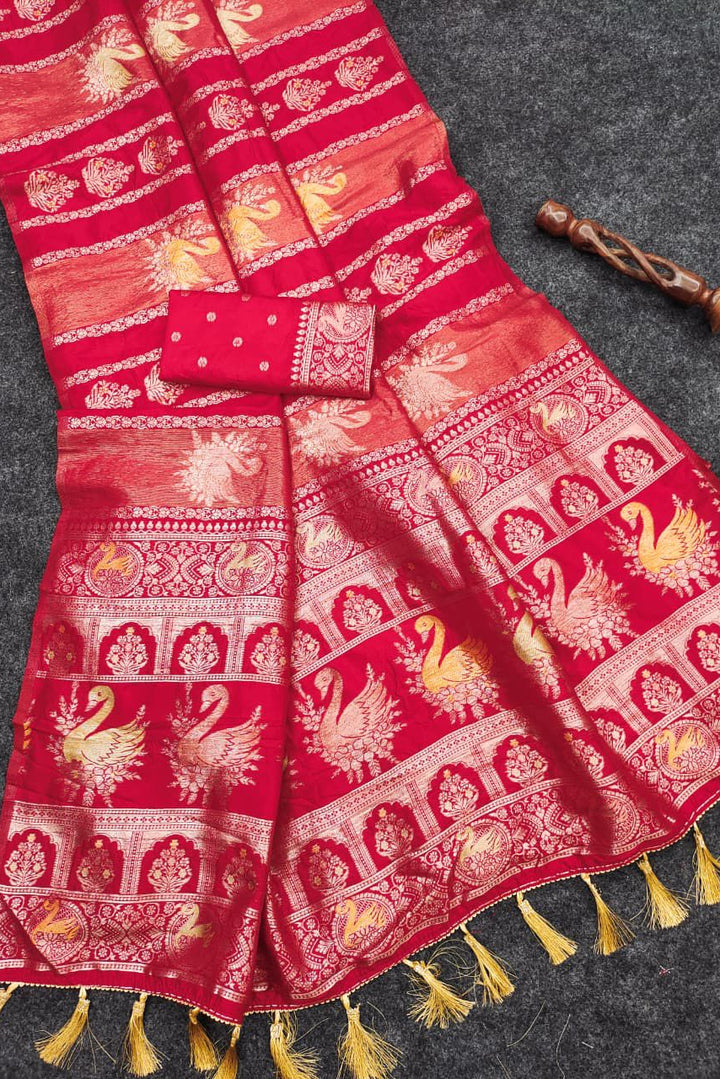 Queen of Grace Tissue Paithani Silk Saree