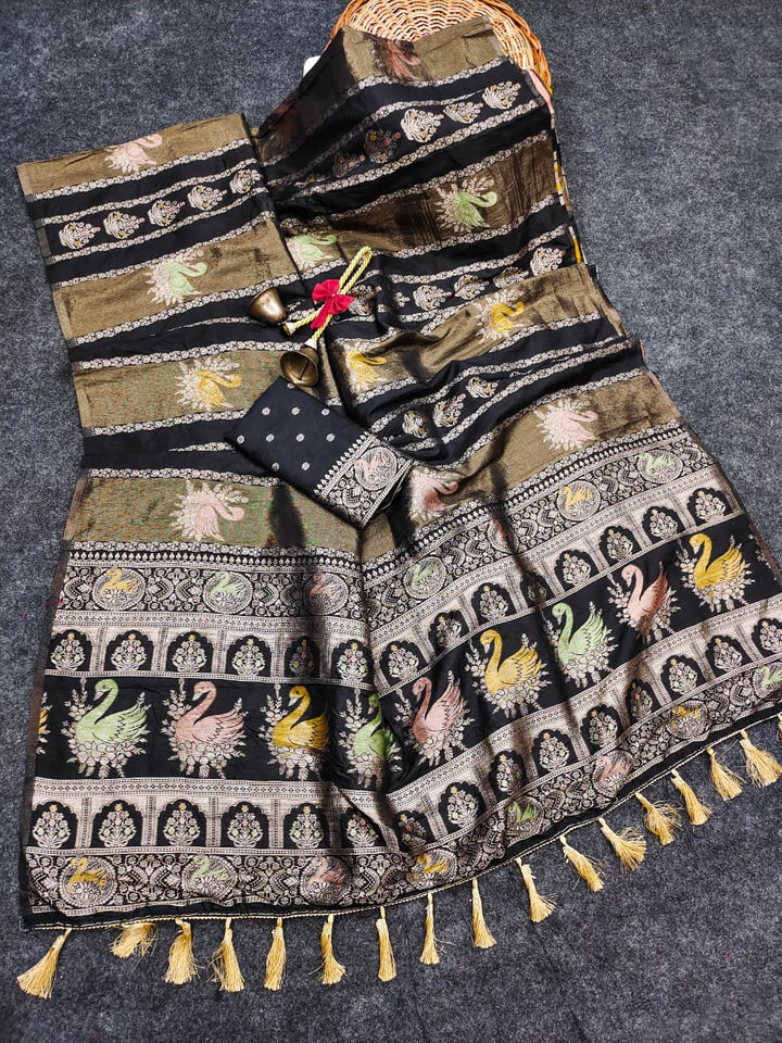 Queen of Grace Tissue Paithani Silk Saree