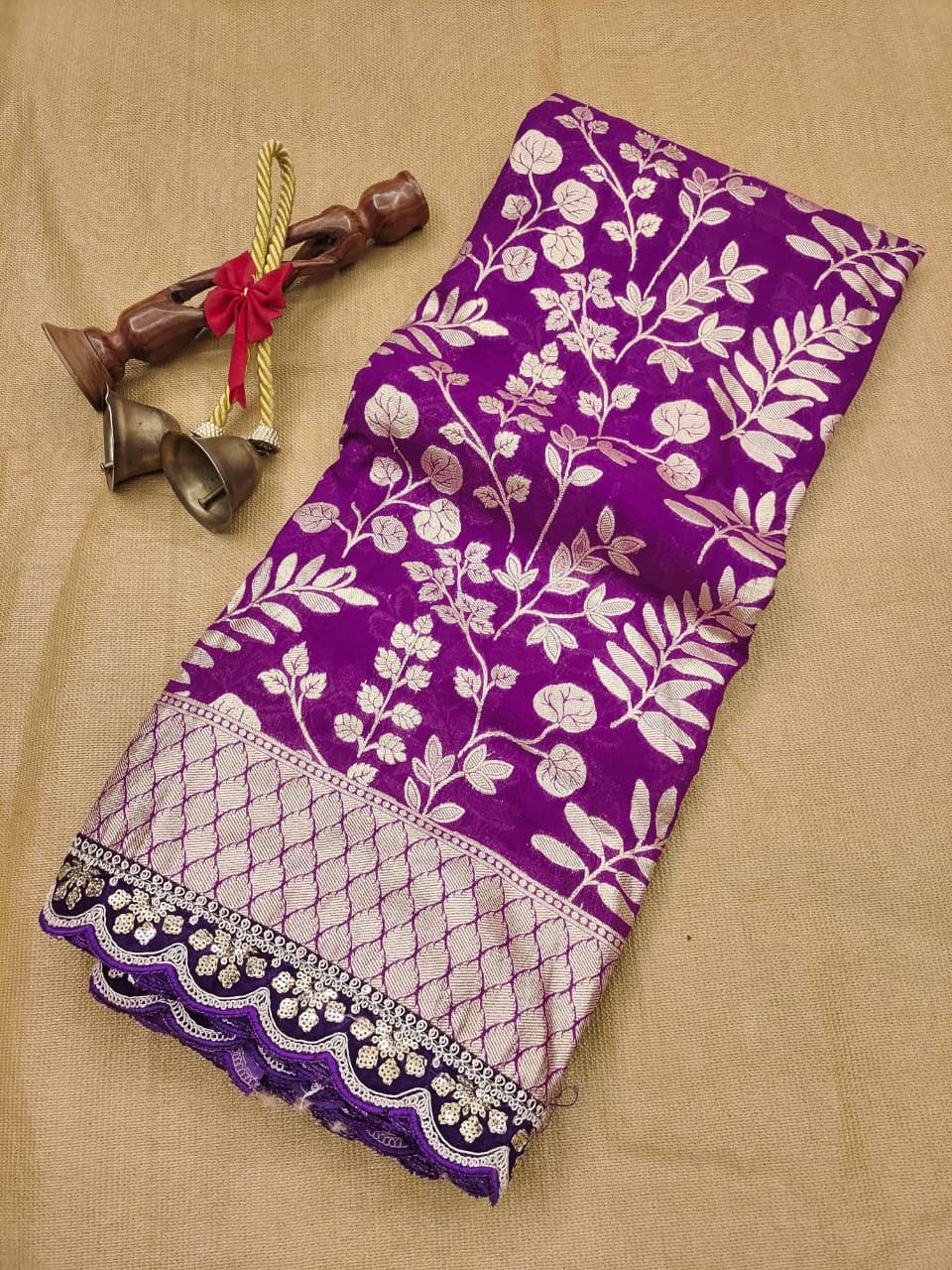 Devotion Drapes Crepe Khaddi Silk Saree