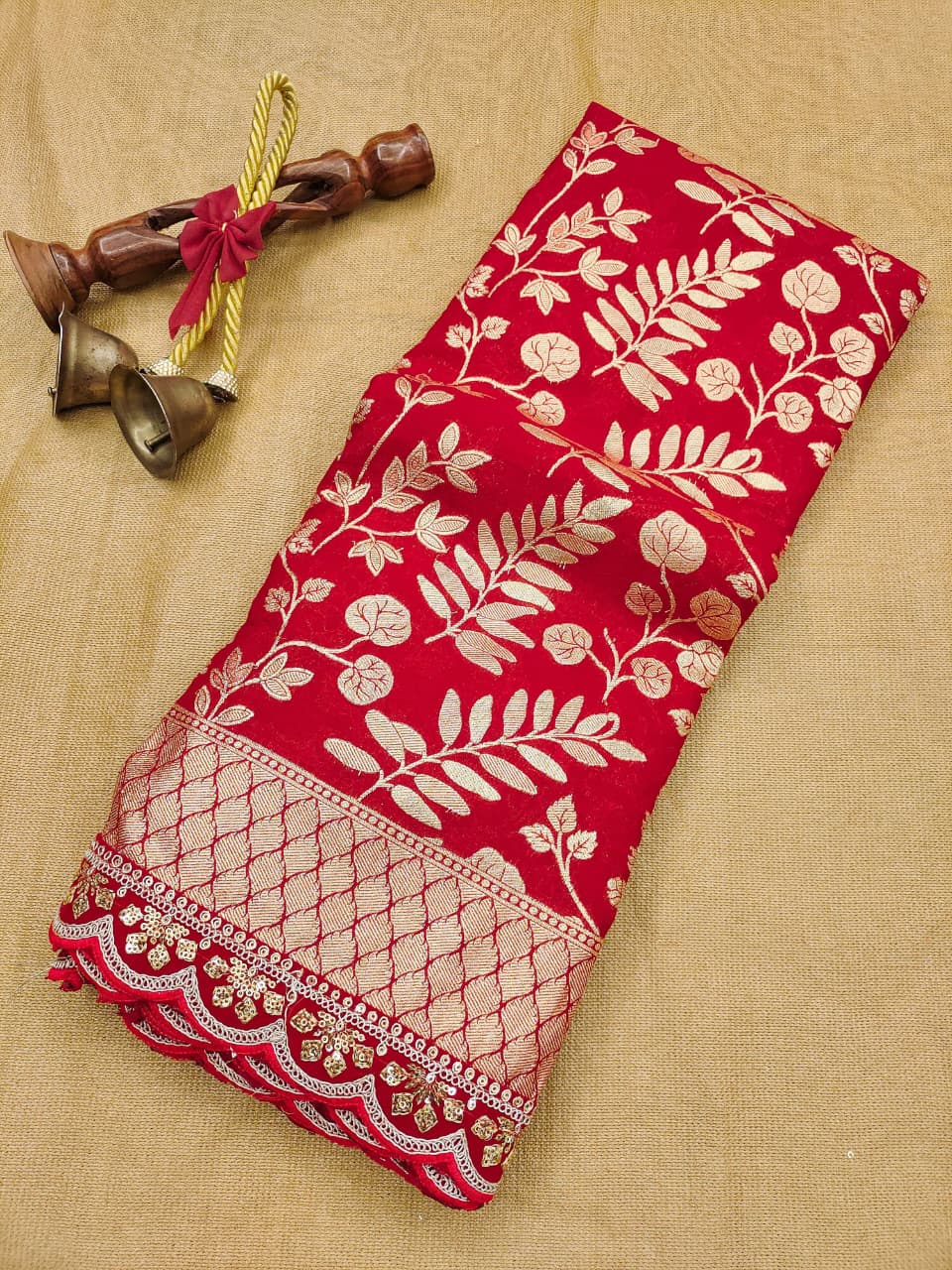 Devotion Drapes Crepe Khaddi Silk Saree