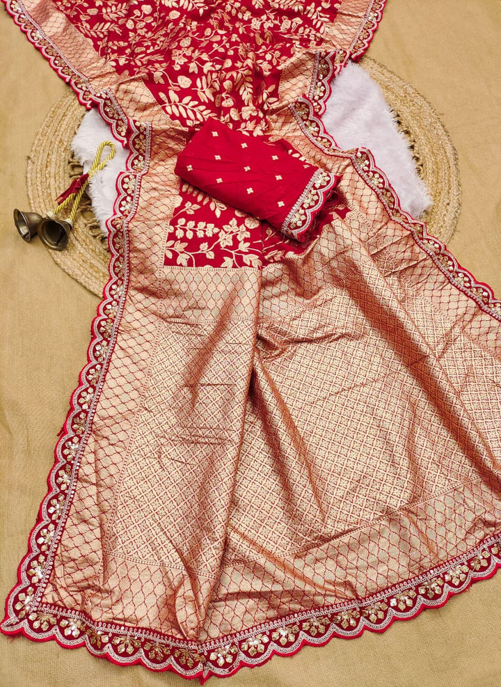 Devotion Drapes Crepe Khaddi Silk Saree