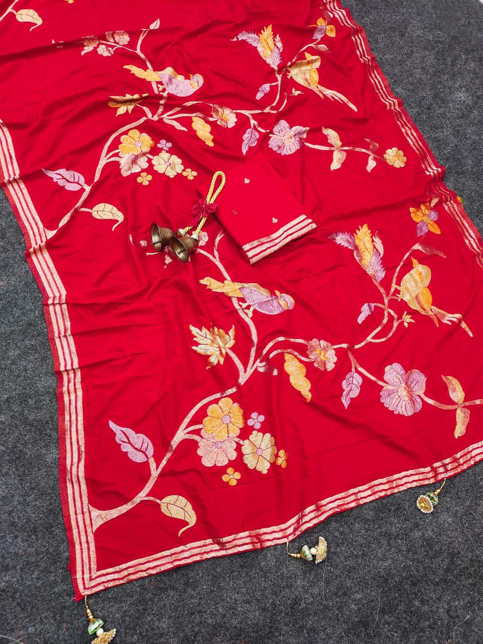 Rhythm of Drapes Crepe Khaddi Silk Saree