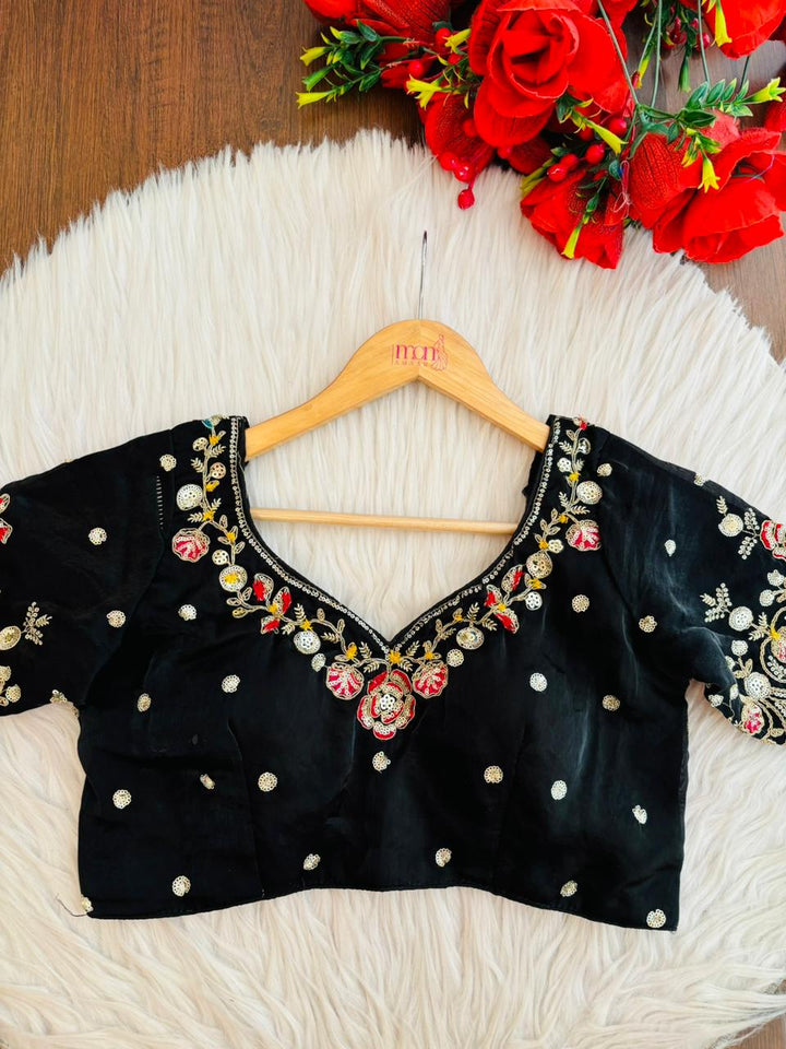 Night Love Fendy Blouse (Black)