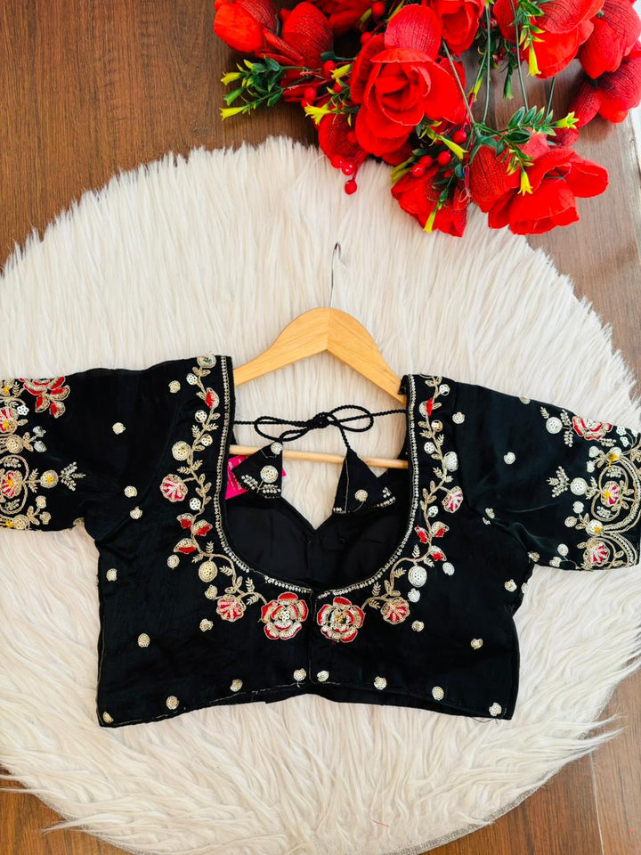 Night Love Fendy Blouse (Black)