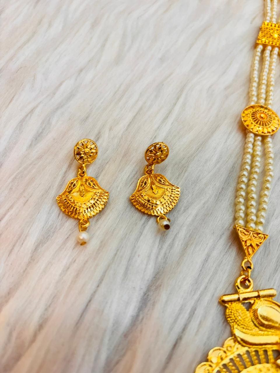 Rajsi Roop Necklace & Earring Set