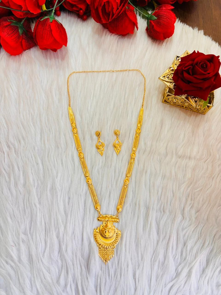Aishika Jewellery Set