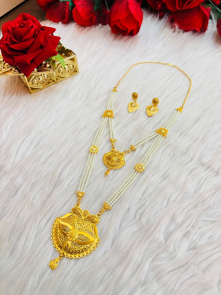 Eshwari Necklace & Earring Set
