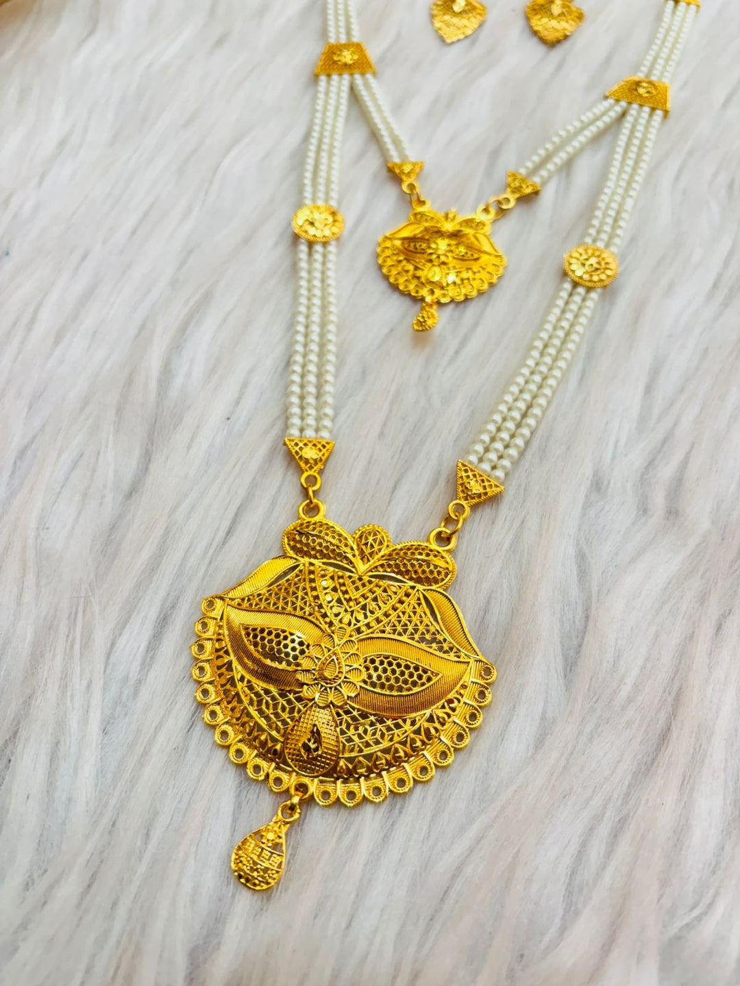 Eshwari Necklace & Earring Set