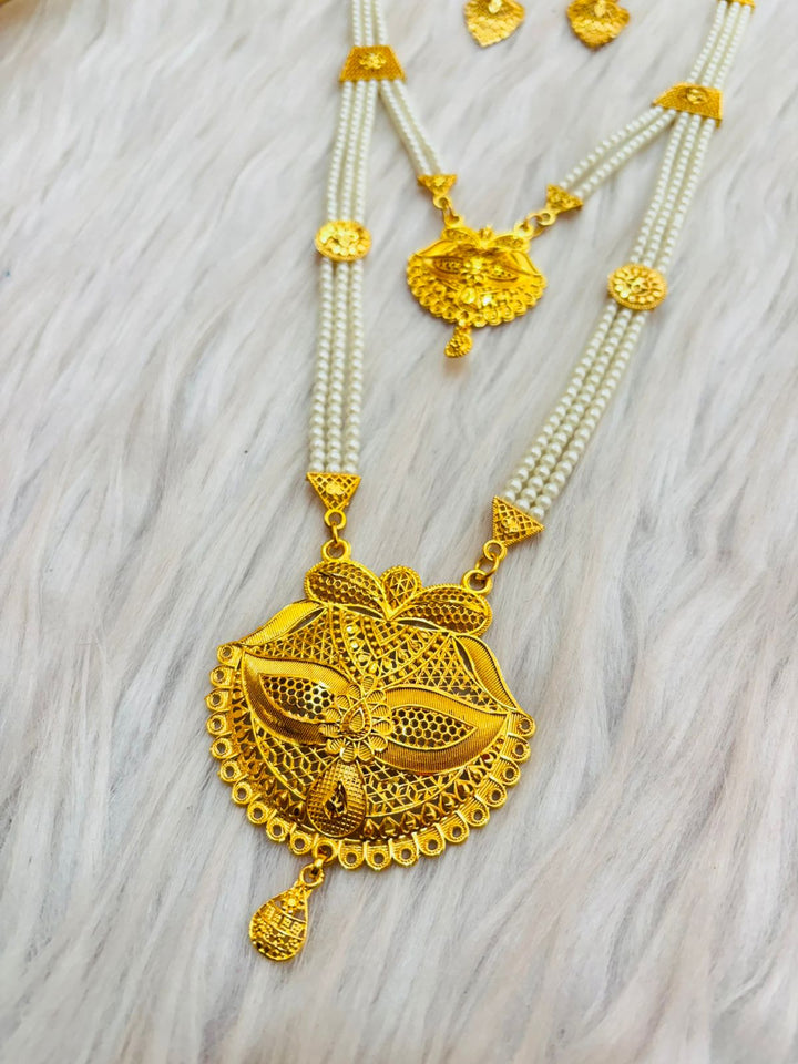 Eshwari Necklace & Earring Set