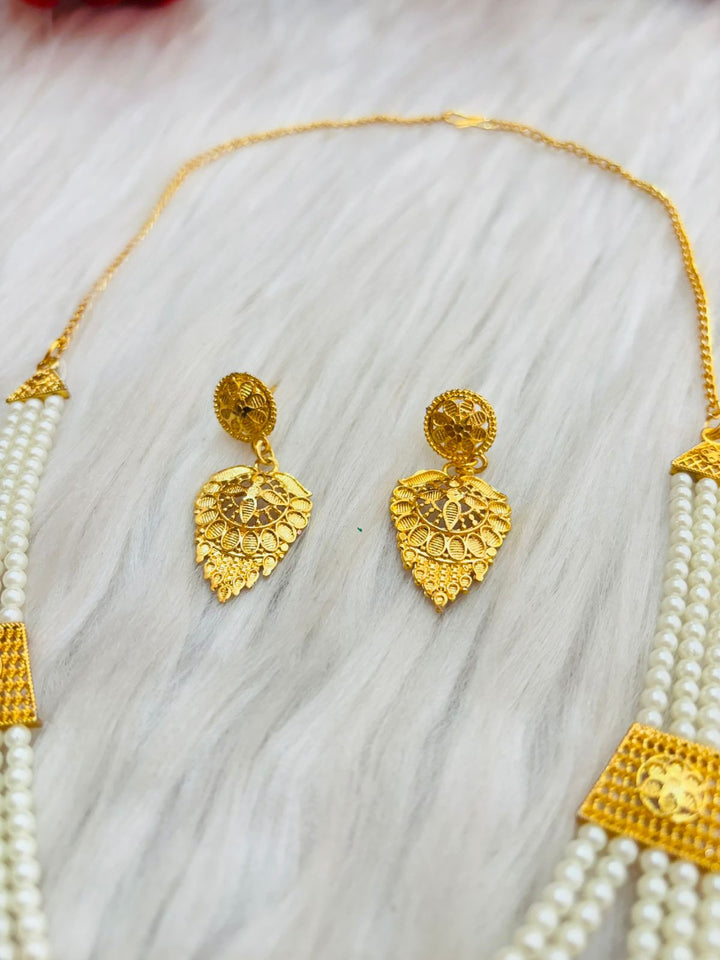 Eshwari Necklace & Earring Set
