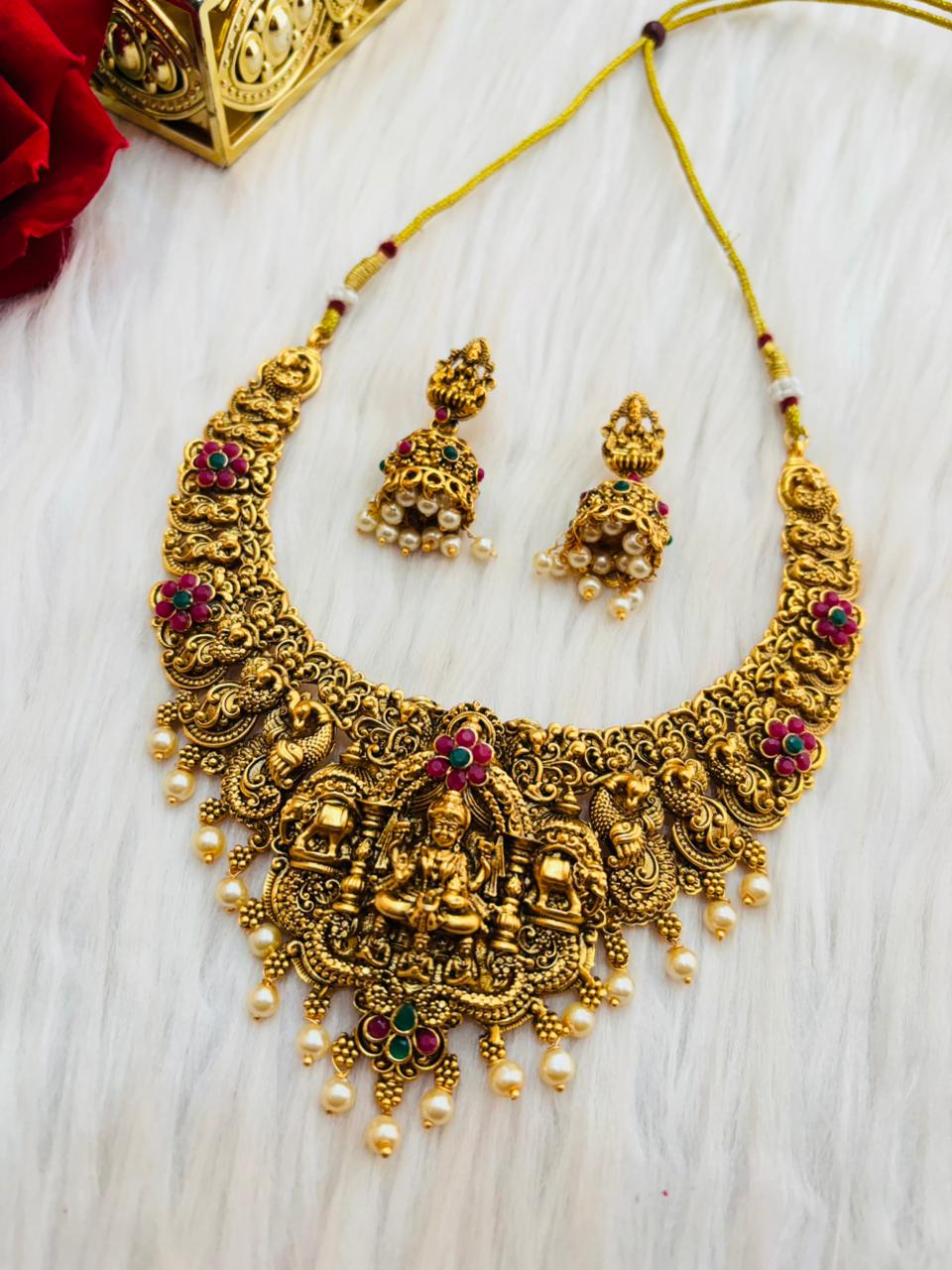 Thirumagal- South Indian Temple Jewellery Set