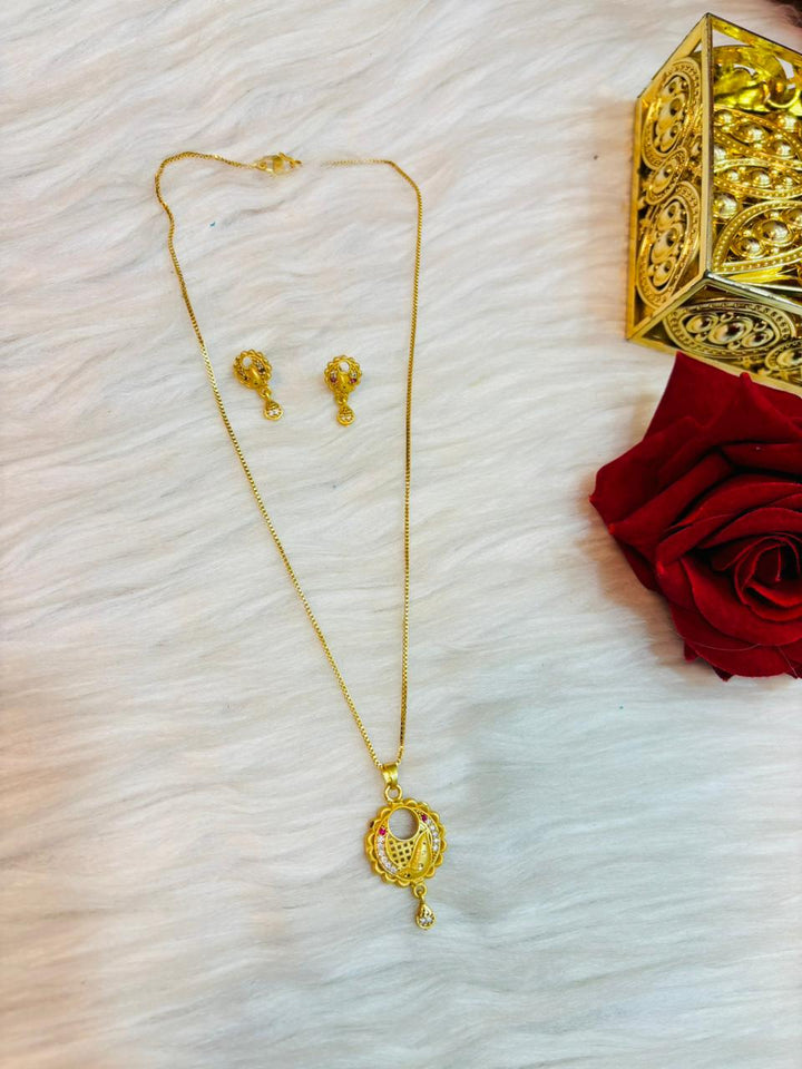 Premium Gold Chain And Pendant Set