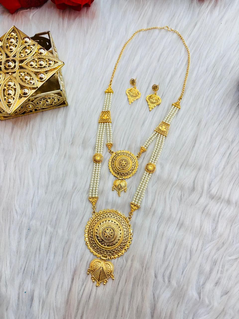 Chandrika Shine Necklace & Earring Set