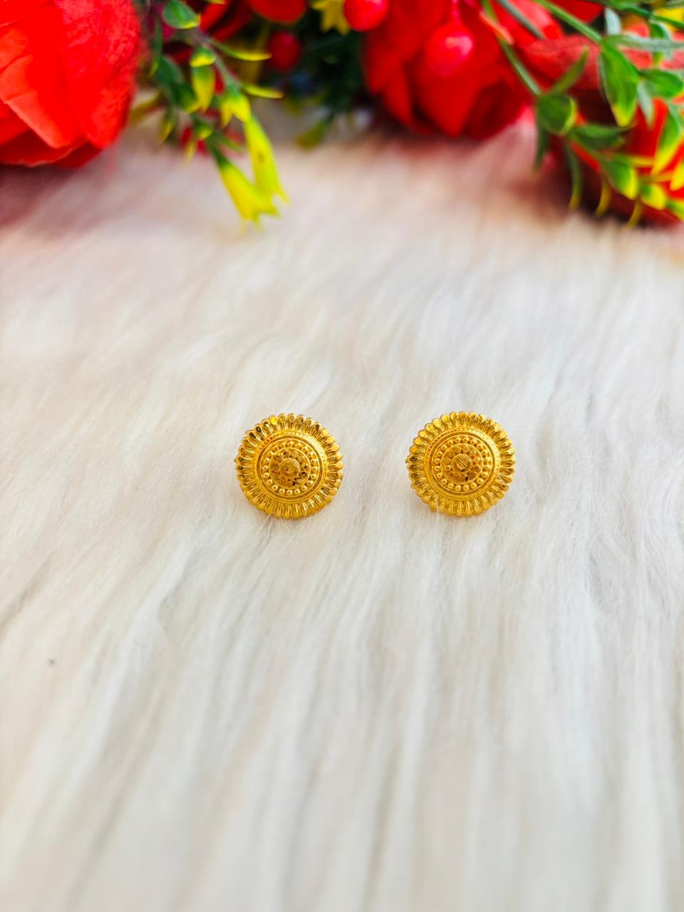Everyday Grace -Studs Earrings