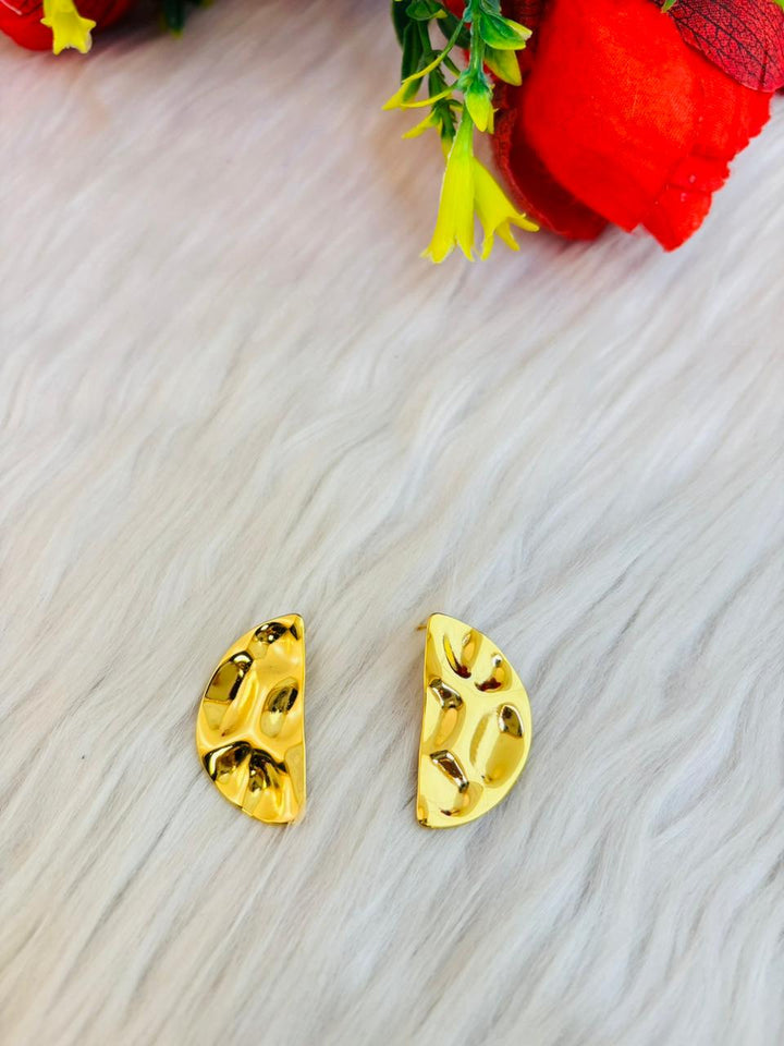 Semi Moon- Metal Earrings