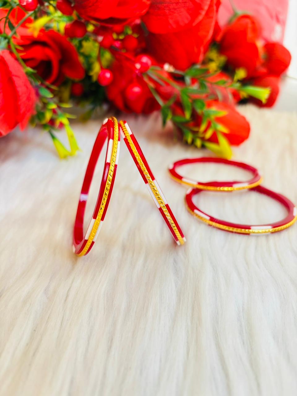 Elegant red and white-Gold Plated Bangles set