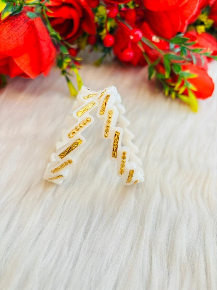 Golden Zigzag - Shankha Bandhano Pair