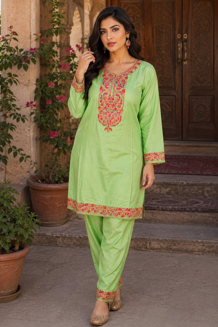 Crown of Kashmir - Special Kurti With Pant