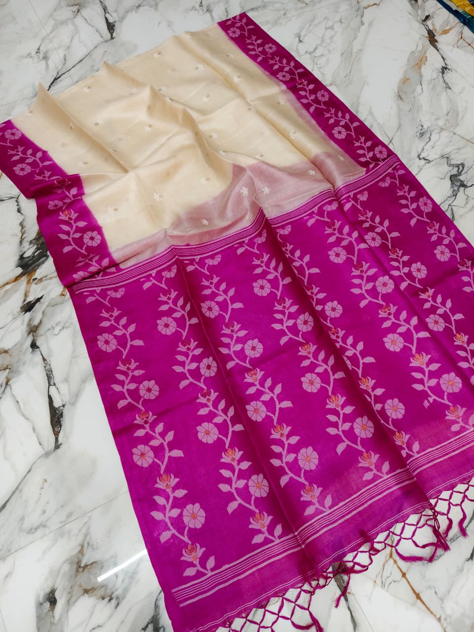 Purabi Prabha Gachi Tussar Banarashi  Saree