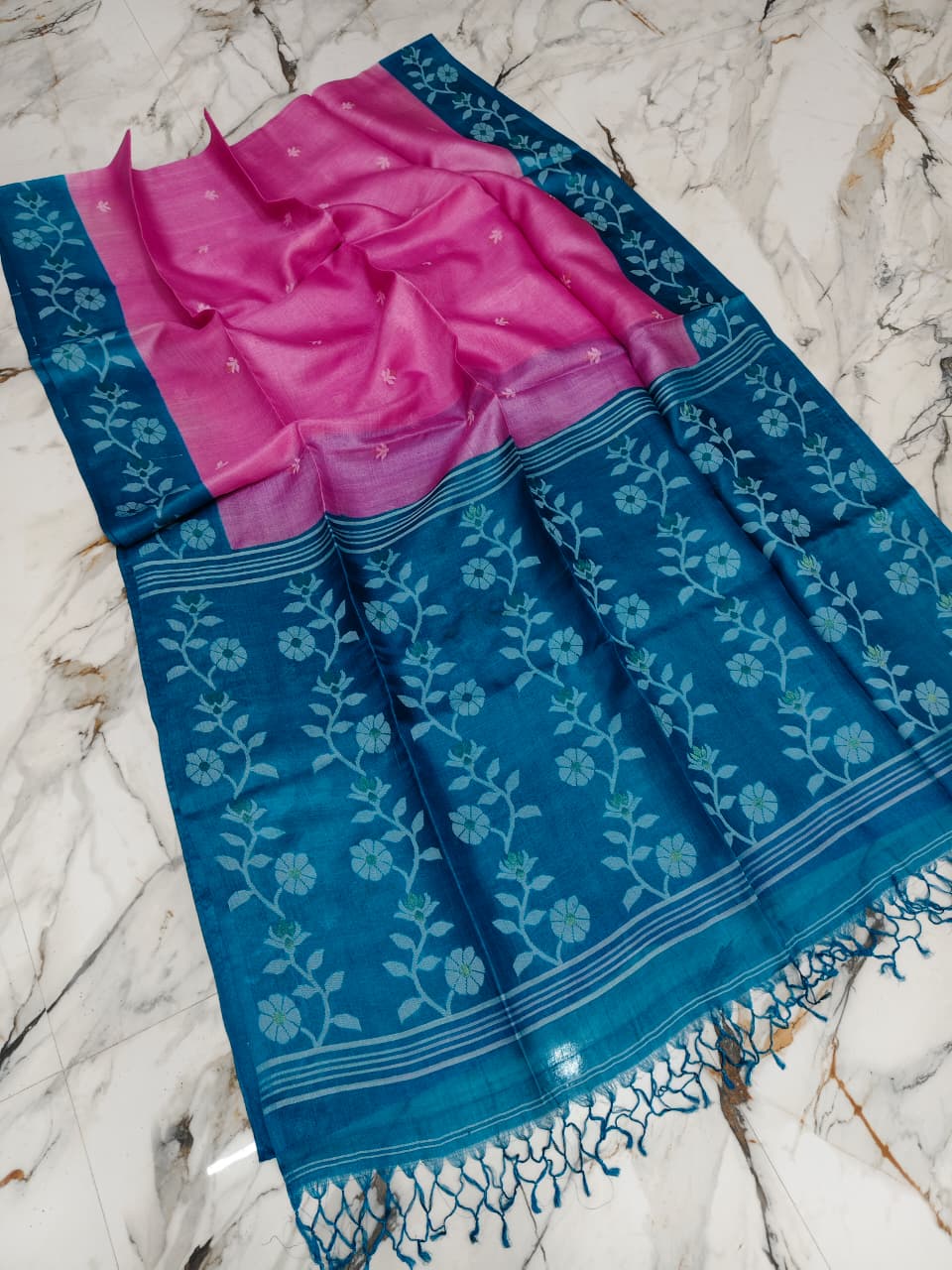 Purabi Prabha Gachi Tussar Banarashi  Saree