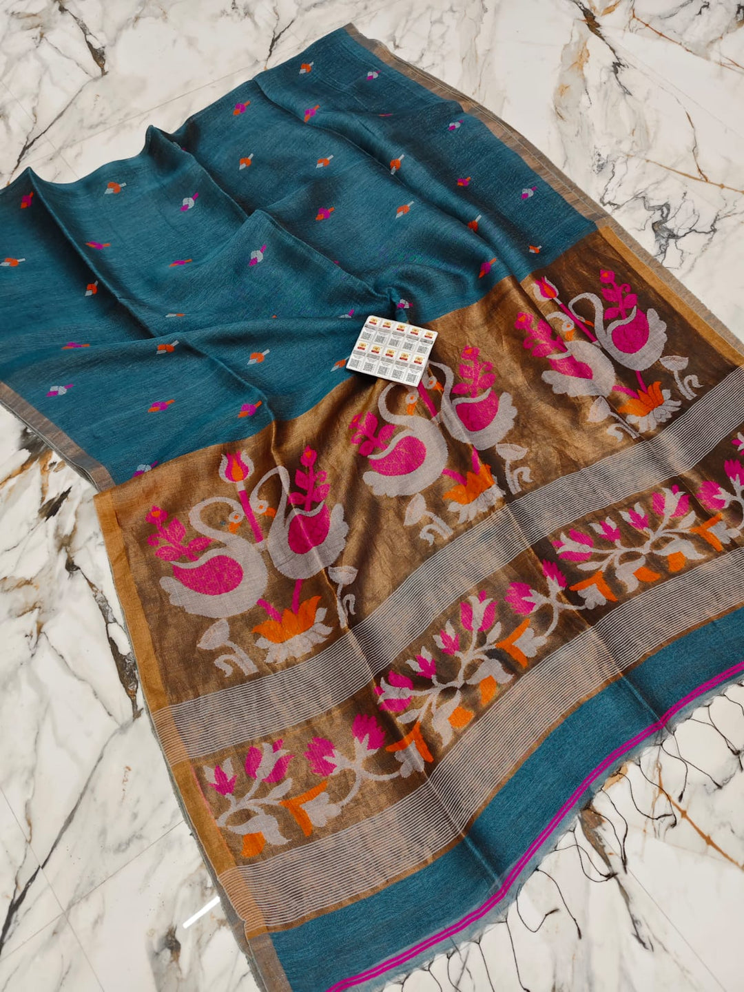 Aponjon Pure Linen Jamdani Saree