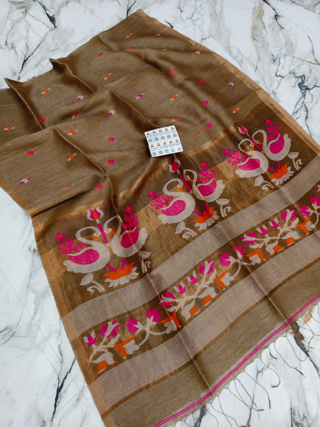 Aponjon Pure Linen Jamdani Saree