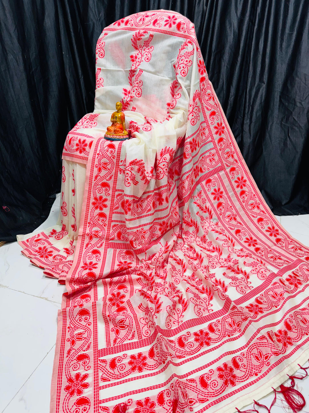 Raktarekha Semi Tussar Embroidered Saree