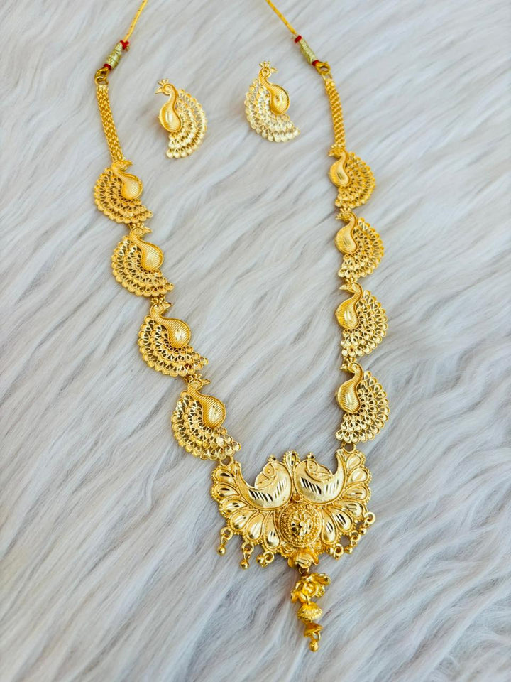 The Peacock Grace -Necklace & Earring Set