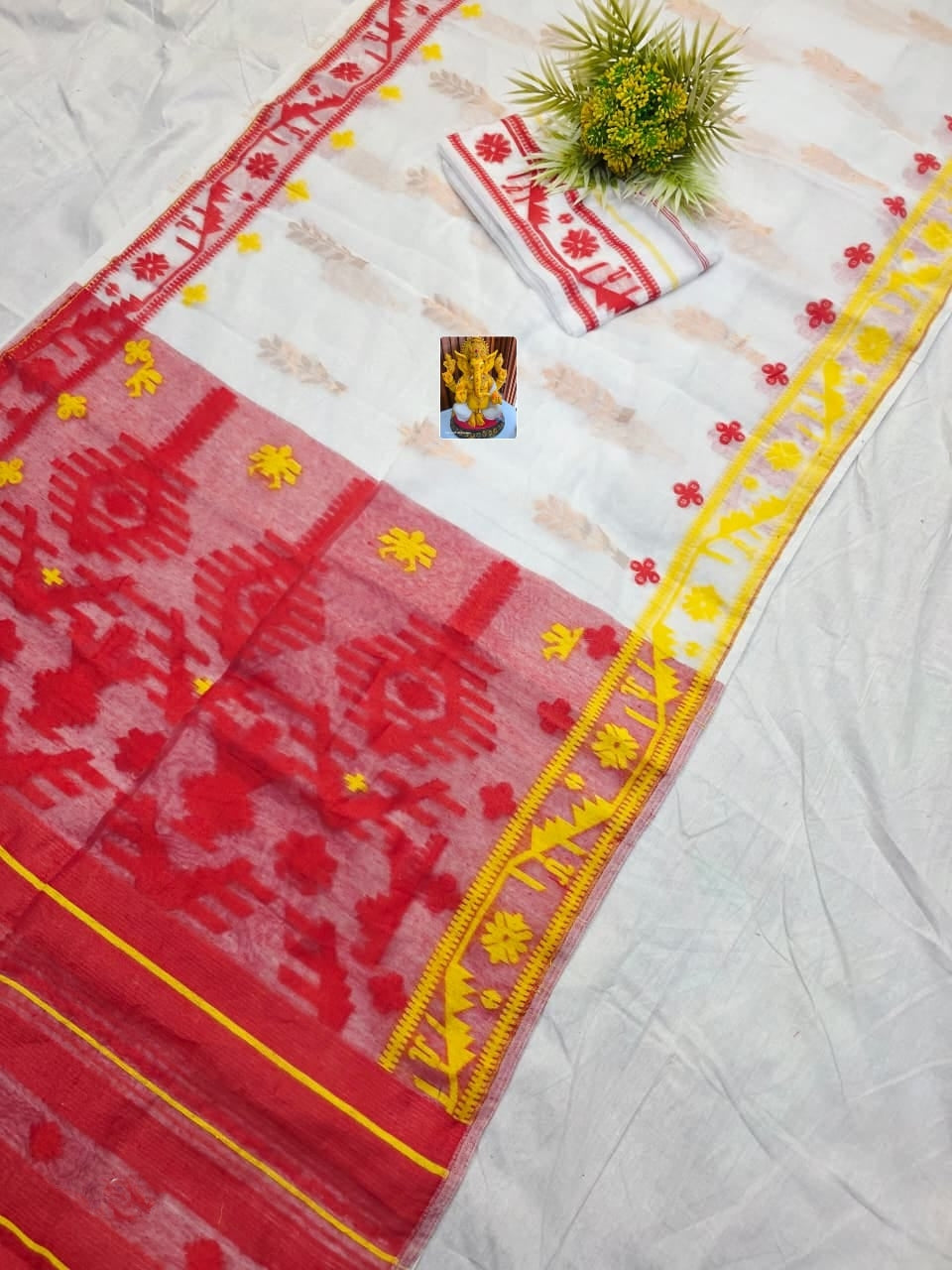Oitijjho Sutra Ganga Jamuna Dhakai Jamdani Saree