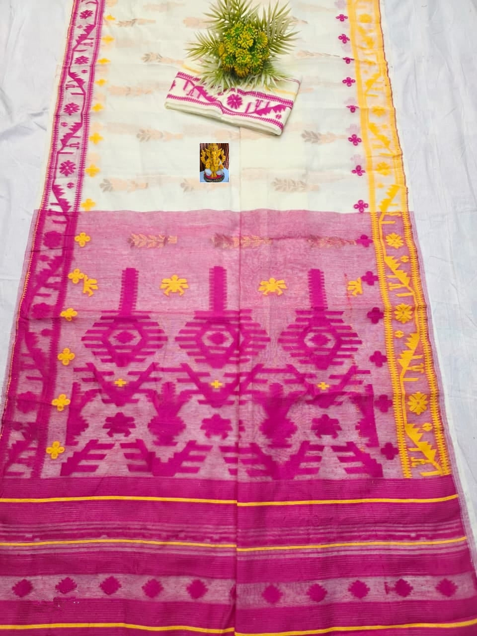 Oitijjho Sutra Ganga Jamuna Dhakai Jamdani Saree