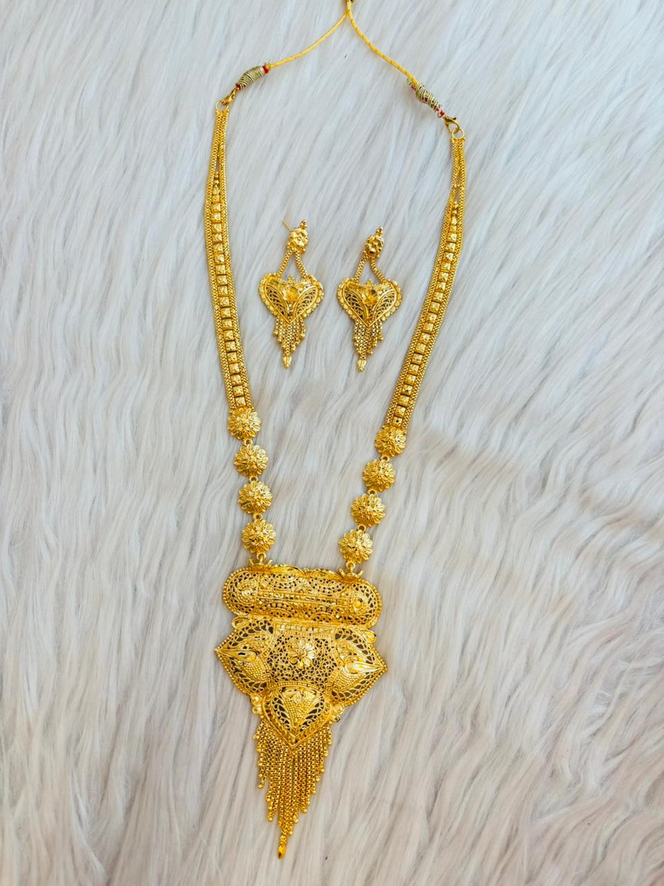 Rajsi Roop-Necklace & Earring Set