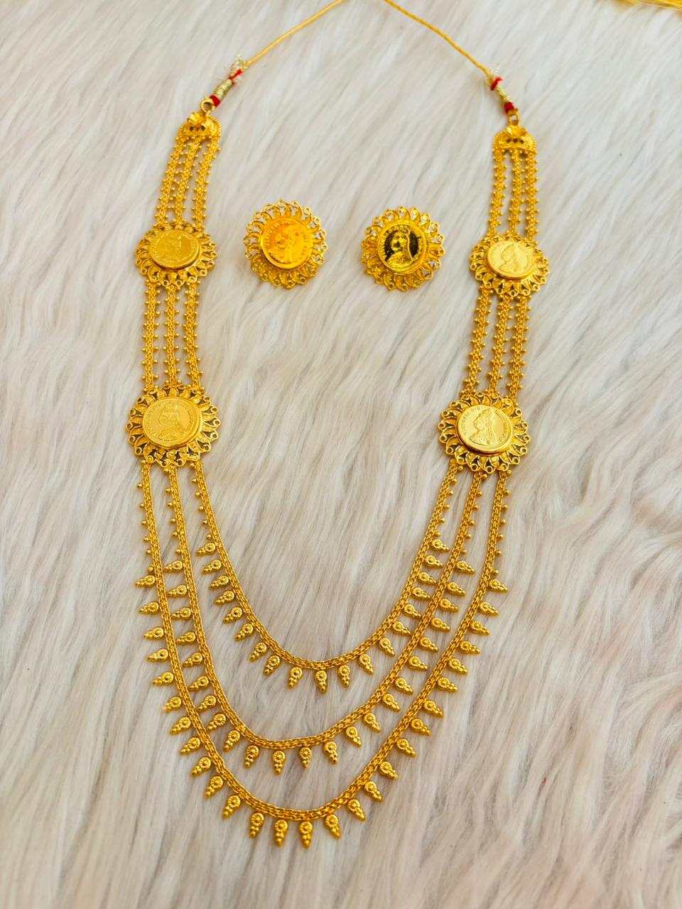 Collecting Happy Moments.-Necklace & Earring Set
