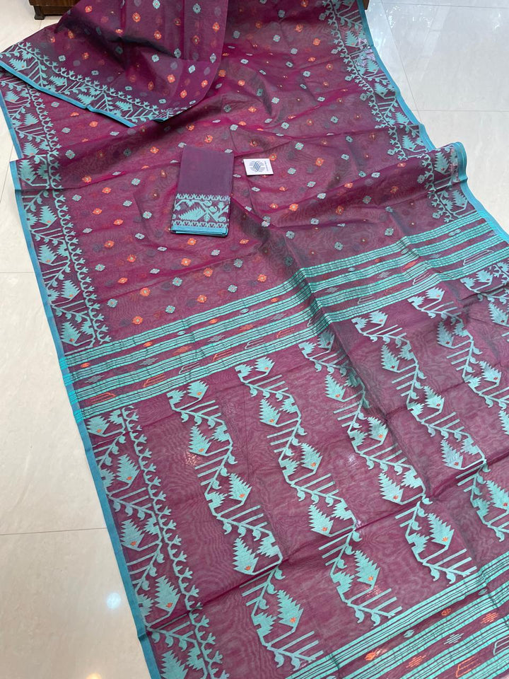 Ektu Bikel Karat Dhakai Jamdani Saree