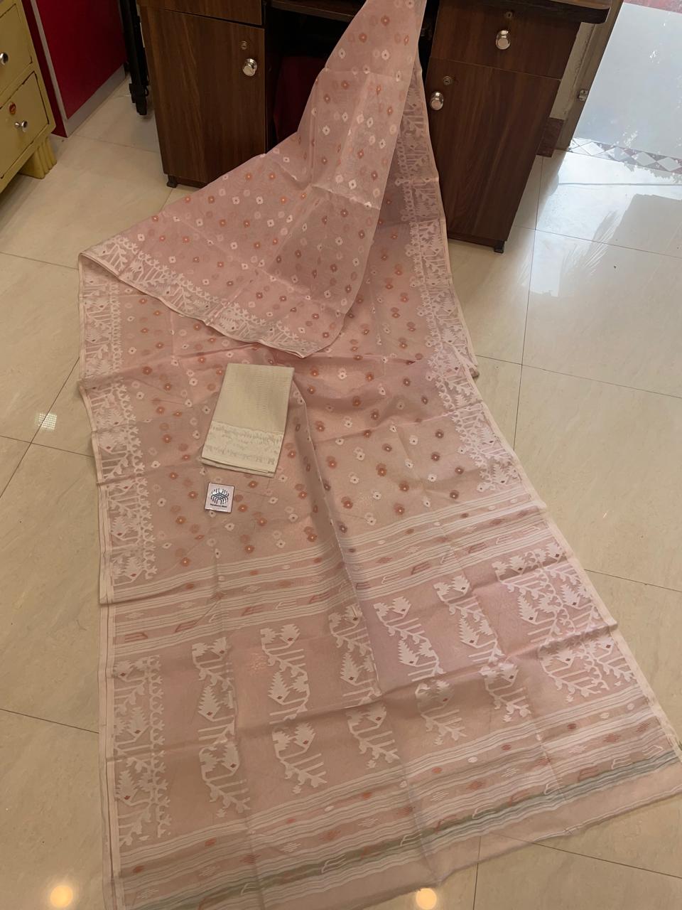 Ektu Bikel Karat Dhakai Jamdani Saree