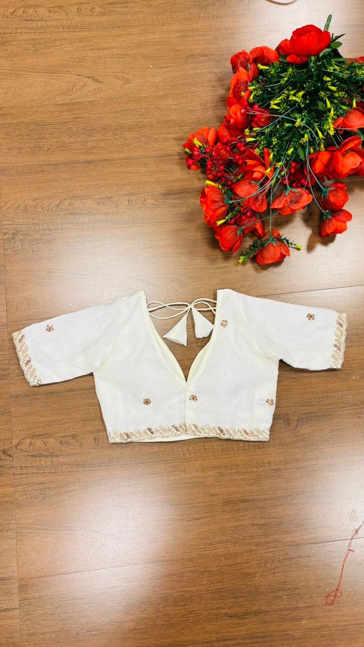Mysterious Beauty -Fendy Silk Blouse