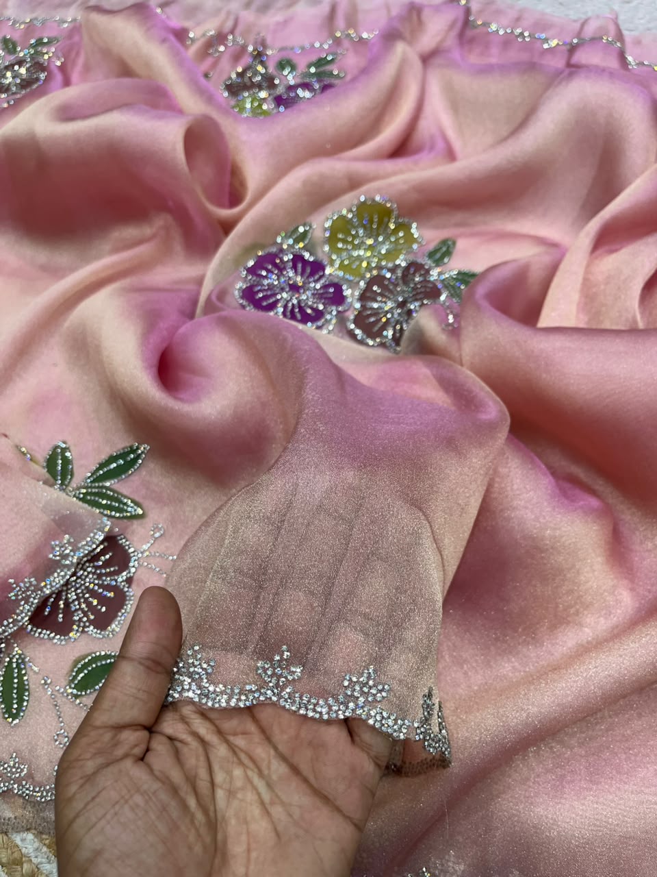 Mehergul Jarkan Issue Silk Saree