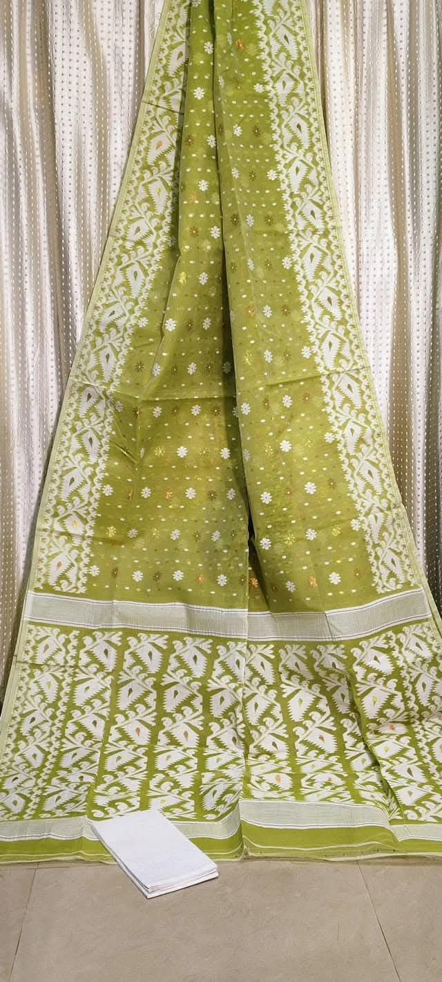 Gouri’s Grace Jamdani Saree