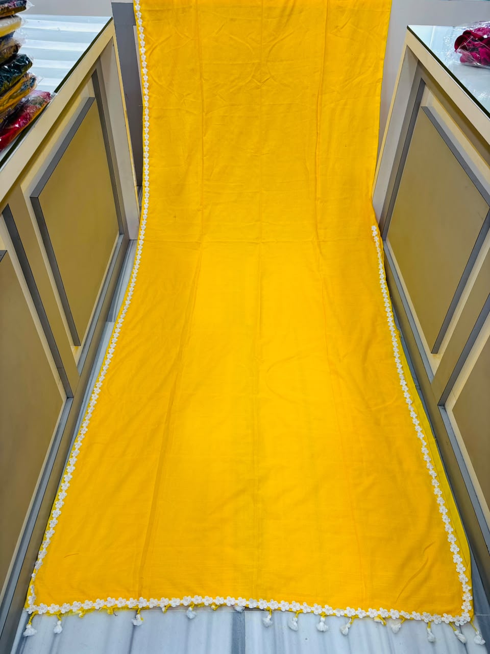 Meghanjali (মেঘাঞ্জলি)  Khadi Cotton Saree With Lace