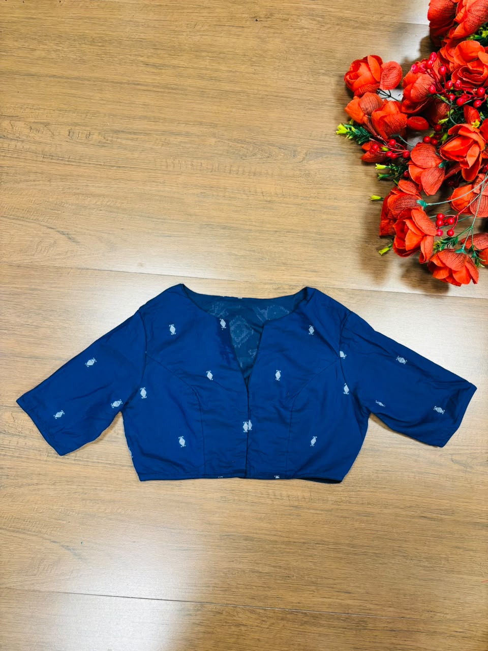 New World Grace – Jamdani Woven Punjabi Collar Blouse