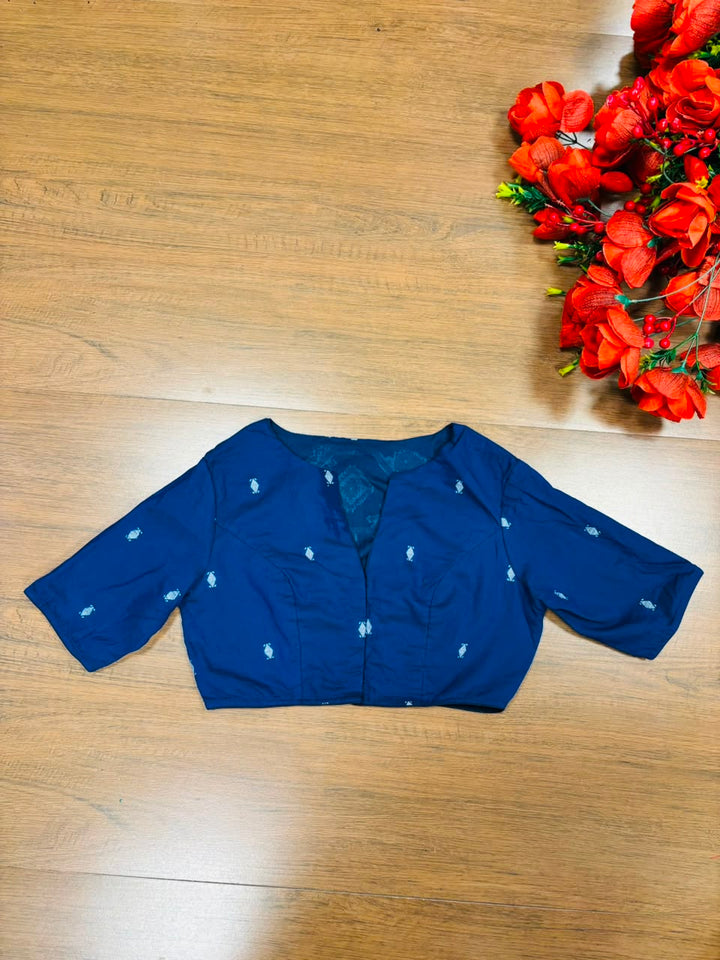 New World Grace – Jamdani Woven Punjabi Collar Blouse