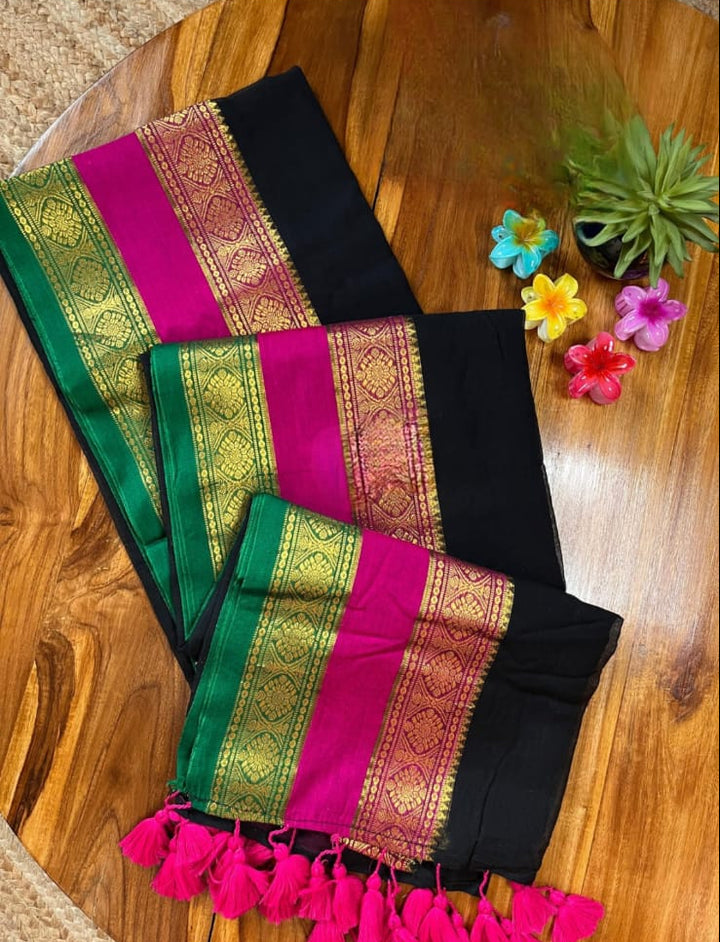 Anondini Mul Cotton Saree 🌸