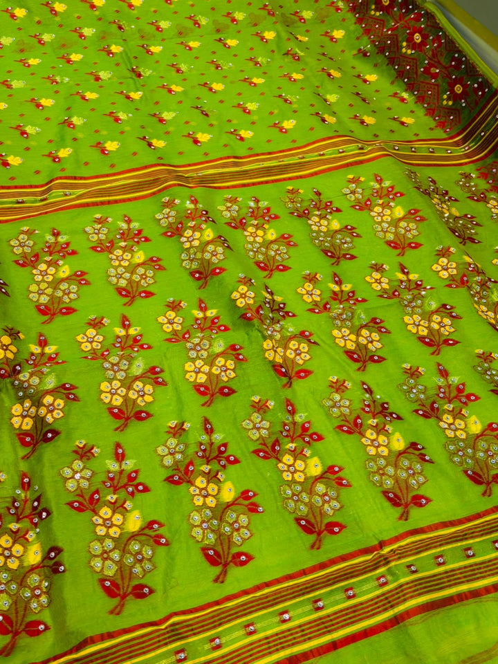Shonarika Bengal Jamdani Saree With Stone Work