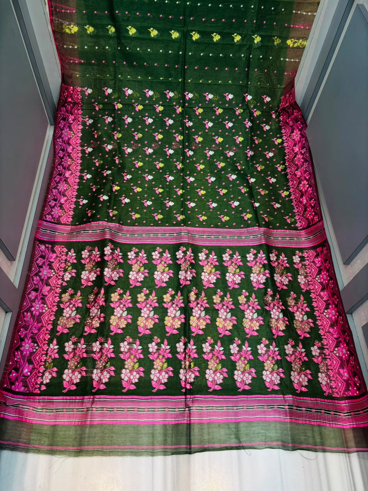Shonarika Bengal Jamdani Saree With Stone Work