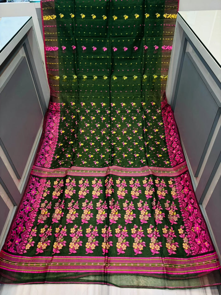 Shonarika Bengal Jamdani Saree With Stone Work