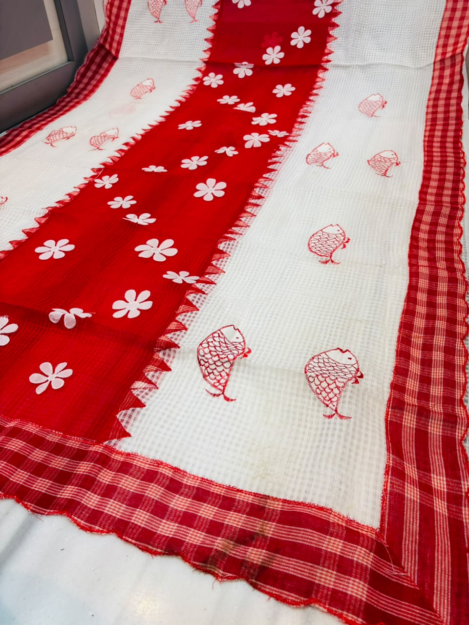 Matsyarekha Reshom Kota Saree With Applique Embroidery work