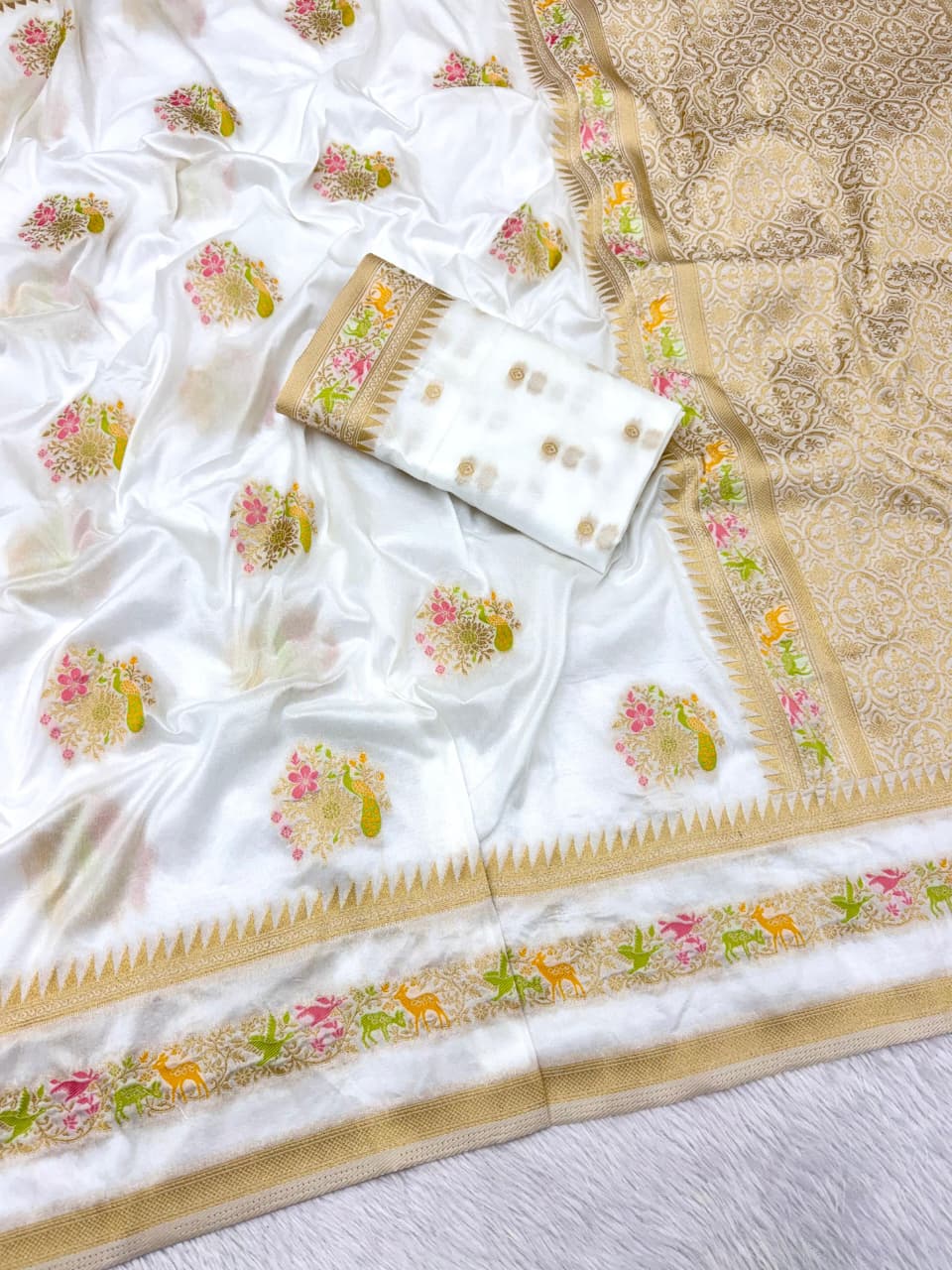 Fairytale Moment Khadi Silk Saree