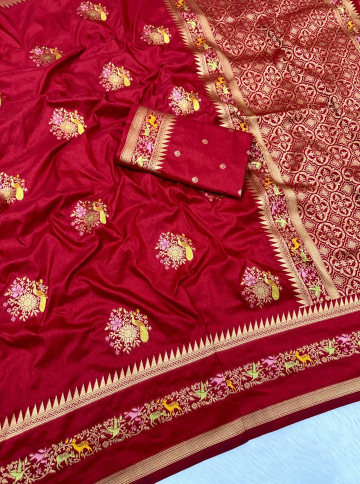 Fairytale Moment Khadi Silk Saree